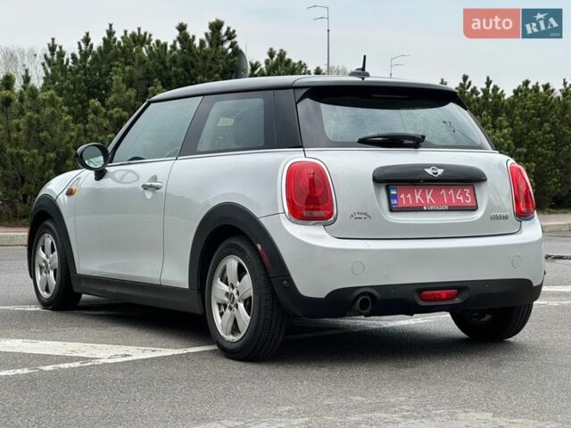 Сірий Міні Cooper, об'ємом двигуна 1.5 л та пробігом 207 тис. км за 11999 $, фото 8 на Automoto.ua