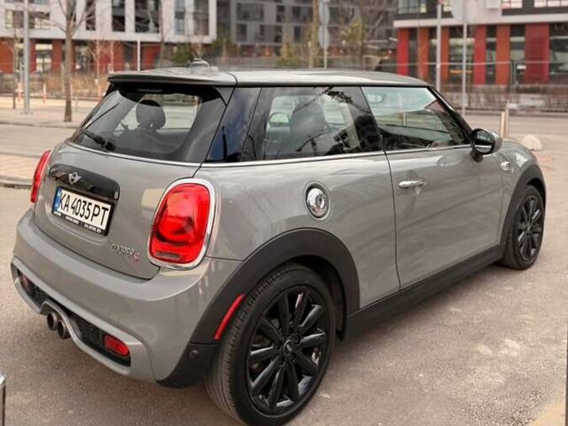 Серый Мини Купер, объемом двигателя 2 л и пробегом 77 тыс. км за 17400 $, фото 3 на Automoto.ua