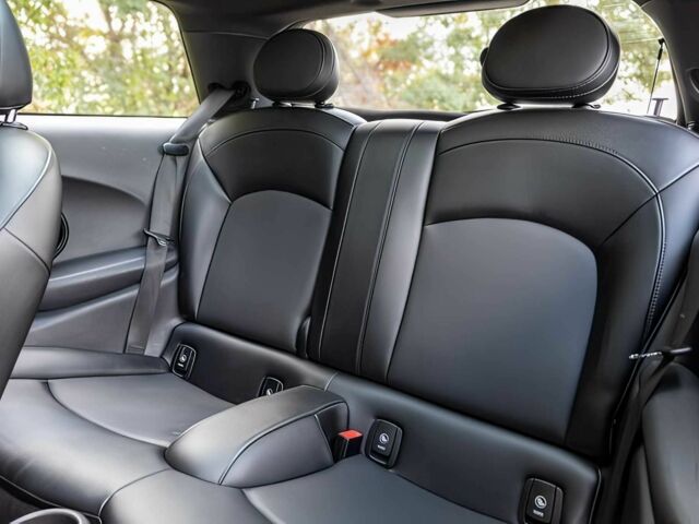 Сірий Міні Cooper, об'ємом двигуна 1.5 л та пробігом 50 тис. км за 11500 $, фото 11 на Automoto.ua