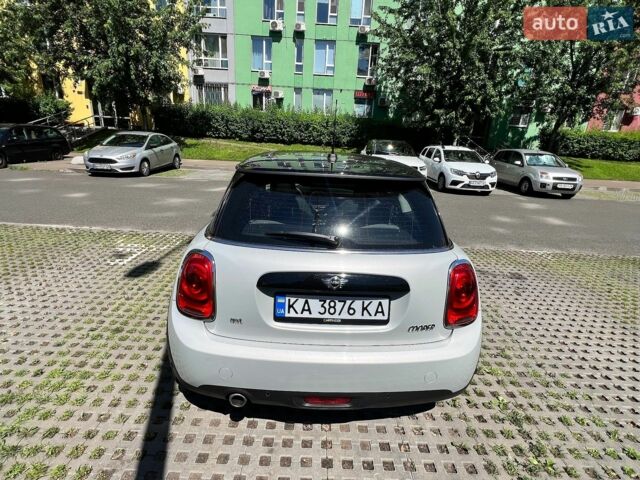 Сірий Міні Cooper, об'ємом двигуна 1.5 л та пробігом 82 тис. км за 17000 $, фото 5 на Automoto.ua