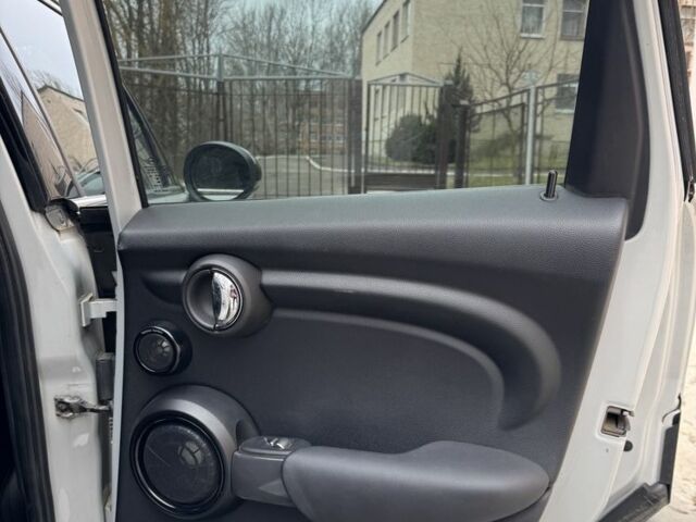 Серый Мини Купер, объемом двигателя 1.5 л и пробегом 56 тыс. км за 13200 $, фото 11 на Automoto.ua