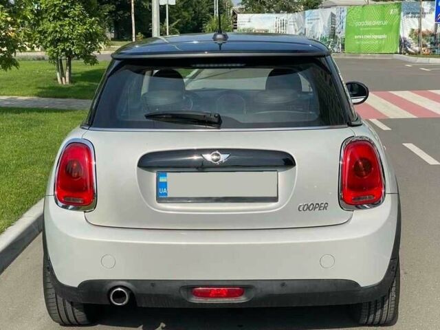 Серый Мини Купер, объемом двигателя 0 л и пробегом 44 тыс. км за 10700 $, фото 4 на Automoto.ua