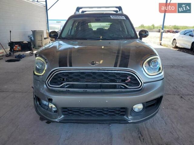 Серый Мини Купер, объемом двигателя 2 л и пробегом 129 тыс. км за 9000 $, фото 4 на Automoto.ua