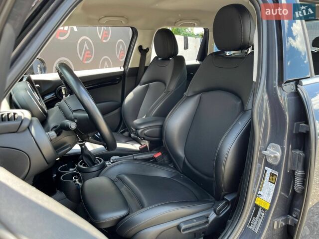 Сірий Міні Cooper, об'ємом двигуна 2 л та пробігом 124 тис. км за 12790 $, фото 12 на Automoto.ua