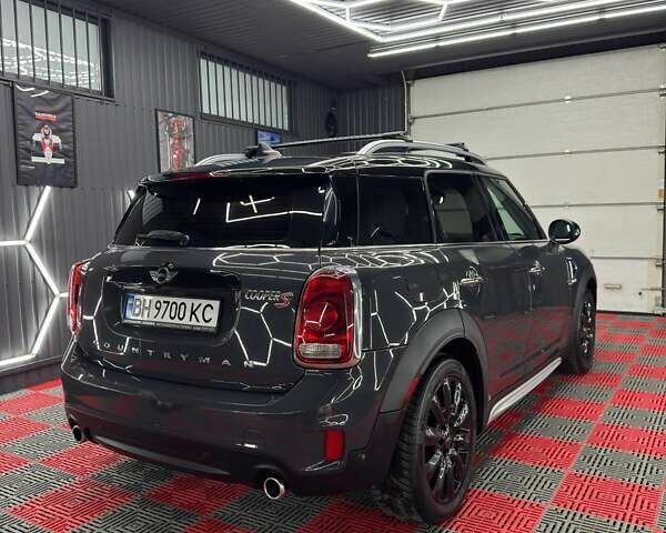 Серый Мини Купер, объемом двигателя 2 л и пробегом 99 тыс. км за 15500 $, фото 10 на Automoto.ua