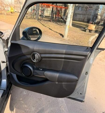 Сірий Міні Cooper, об'ємом двигуна 1.5 л та пробігом 63 тис. км за 15000 $, фото 20 на Automoto.ua