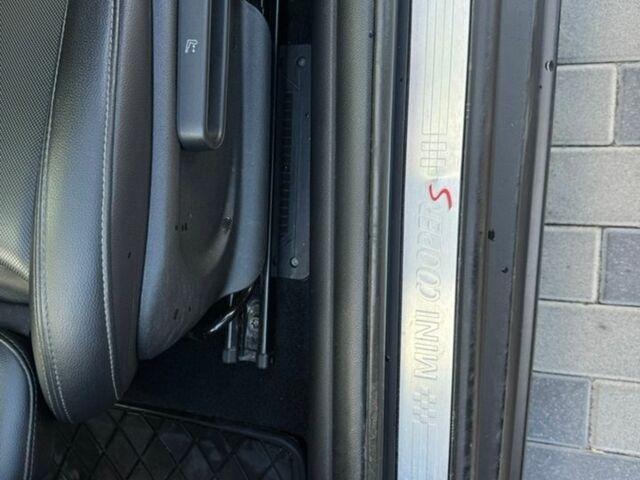 Сірий Міні Cooper, об'ємом двигуна 2 л та пробігом 114 тис. км за 14500 $, фото 13 на Automoto.ua