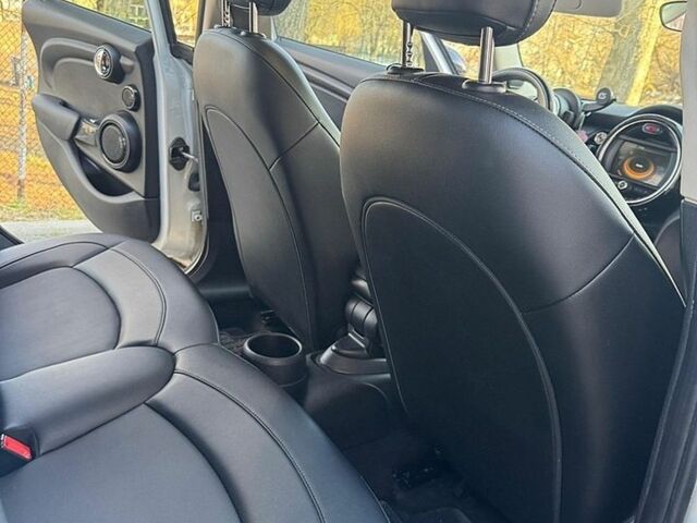 Сірий Міні Cooper, об'ємом двигуна 1.5 л та пробігом 55 тис. км за 12288 $, фото 2 на Automoto.ua