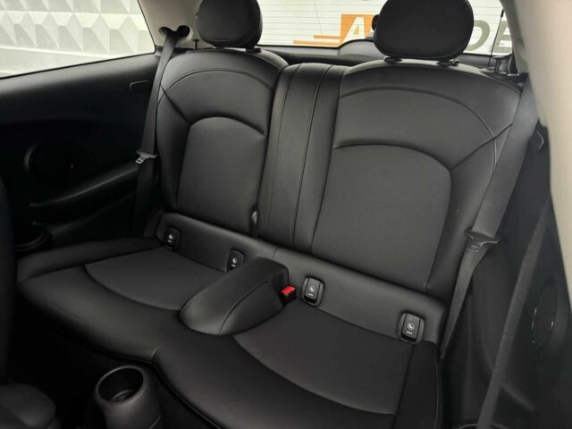 Сірий Міні Cooper, об'ємом двигуна 1.5 л та пробігом 102 тис. км за 13400 $, фото 20 на Automoto.ua