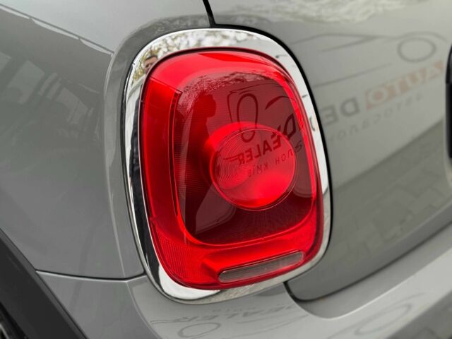 Сірий Міні Cooper, об'ємом двигуна 1.5 л та пробігом 102 тис. км за 13400 $, фото 5 на Automoto.ua