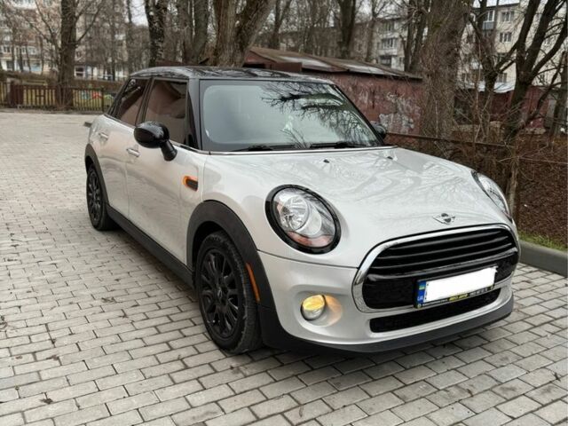 Сірий Міні Cooper, об'ємом двигуна 1.5 л та пробігом 56 тис. км за 13000 $, фото 1 на Automoto.ua