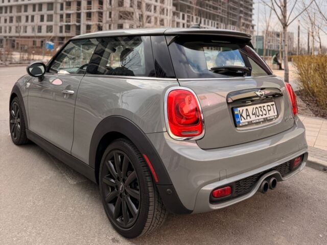 Сірий Міні Cooper, об'ємом двигуна 2 л та пробігом 77 тис. км за 17400 $, фото 4 на Automoto.ua