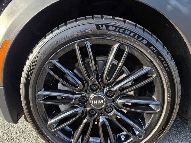 Серый Мини Купер, объемом двигателя 2 л и пробегом 47 тыс. км за 17000 $, фото 24 на Automoto.ua