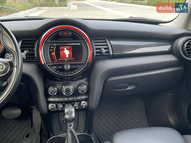 Сірий Міні Cooper, об'ємом двигуна 2 л та пробігом 61 тис. км за 23999 $, фото 29 на Automoto.ua