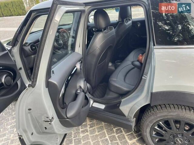 Сірий Міні Cooper, об'ємом двигуна 2 л та пробігом 61 тис. км за 23999 $, фото 17 на Automoto.ua