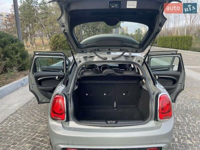 Сірий Міні Cooper, об'ємом двигуна 2 л та пробігом 61 тис. км за 23999 $, фото 13 на Automoto.ua