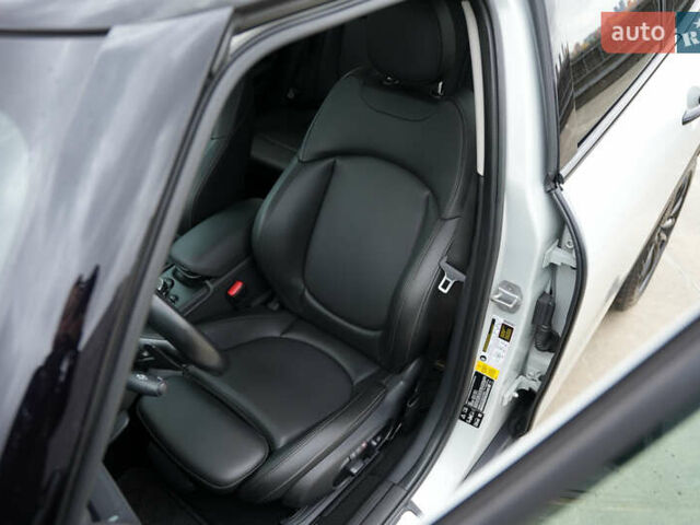 Сірий Міні Cooper, об'ємом двигуна 2 л та пробігом 91 тис. км за 19300 $, фото 24 на Automoto.ua