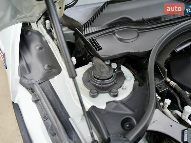 Сірий Міні Cooper, об'ємом двигуна 2 л та пробігом 91 тис. км за 19300 $, фото 39 на Automoto.ua