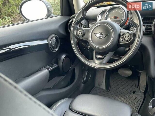Сірий Міні Cooper, об'ємом двигуна 2 л та пробігом 61 тис. км за 23999 $, фото 25 на Automoto.ua