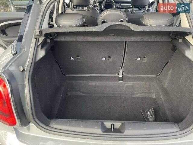 Сірий Міні Cooper, об'ємом двигуна 2 л та пробігом 61 тис. км за 23999 $, фото 22 на Automoto.ua