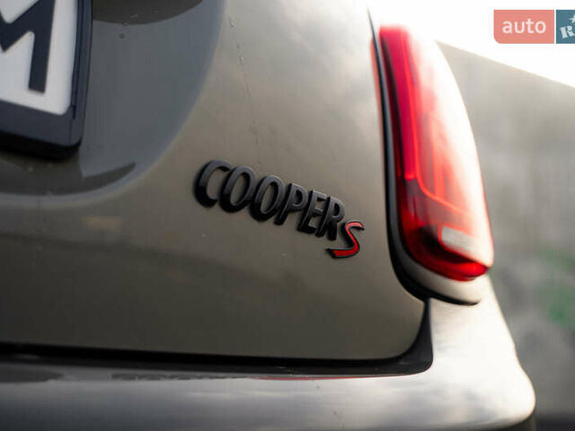 Сірий Міні Cooper, об'ємом двигуна 2 л та пробігом 118 тис. км за 16500 $, фото 9 на Automoto.ua