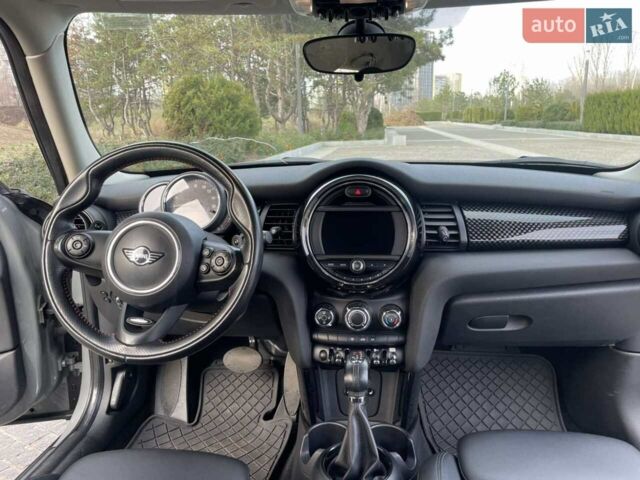 Сірий Міні Cooper, об'ємом двигуна 2 л та пробігом 61 тис. км за 20499 $, фото 14 на Automoto.ua