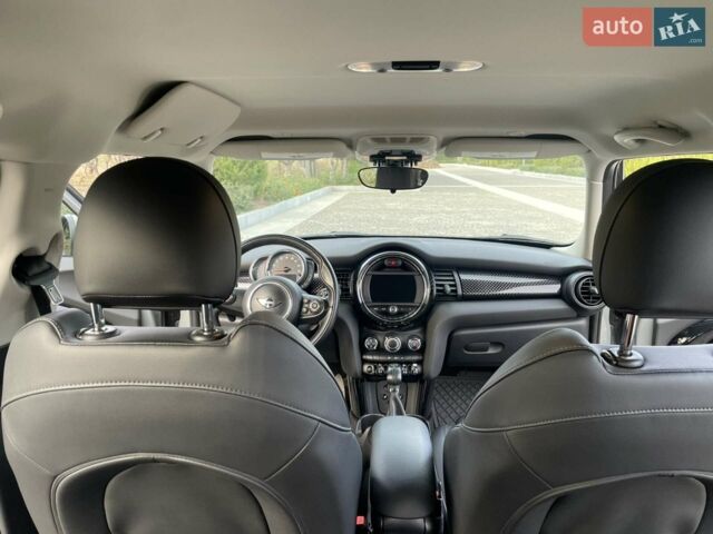 Сірий Міні Cooper, об'ємом двигуна 2 л та пробігом 61 тис. км за 20499 $, фото 24 на Automoto.ua