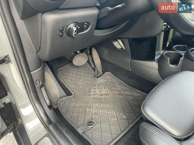 Сірий Міні Cooper, об'ємом двигуна 2 л та пробігом 61 тис. км за 20499 $, фото 23 на Automoto.ua
