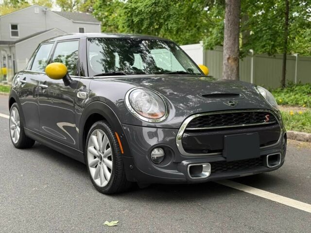 Сірий Міні Cooper, об'ємом двигуна 2 л та пробігом 60 тис. км за 4095 $, фото 2 на Automoto.ua