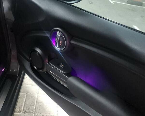 Сірий Міні Cooper, об'ємом двигуна 1.5 л та пробігом 37 тис. км за 19700 $, фото 27 на Automoto.ua