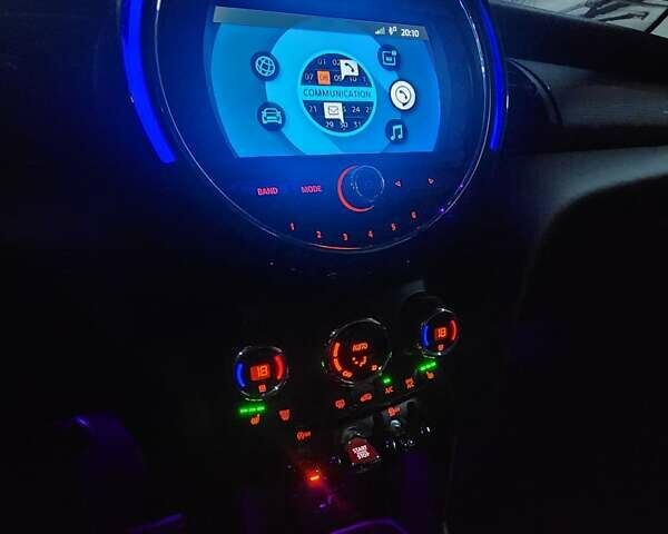 Сірий Міні Cooper, об'ємом двигуна 1.5 л та пробігом 37 тис. км за 19700 $, фото 66 на Automoto.ua