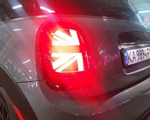 Сірий Міні Cooper, об'ємом двигуна 1.5 л та пробігом 37 тис. км за 19700 $, фото 10 на Automoto.ua