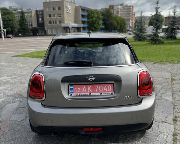 Сірий Міні Cooper, об'ємом двигуна 1.5 л та пробігом 57 тис. км за 16500 $, фото 8 на Automoto.ua