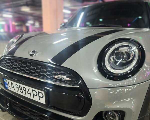 Сірий Міні Cooper, об'ємом двигуна 1.5 л та пробігом 37 тис. км за 19700 $, фото 5 на Automoto.ua