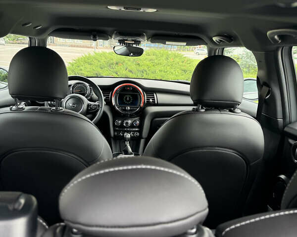 Сірий Міні Cooper, об'ємом двигуна 1.5 л та пробігом 57 тис. км за 16500 $, фото 25 на Automoto.ua