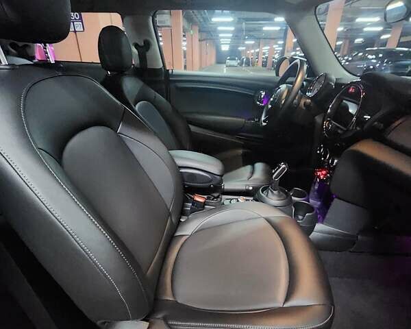 Сірий Міні Cooper, об'ємом двигуна 1.5 л та пробігом 37 тис. км за 19700 $, фото 68 на Automoto.ua