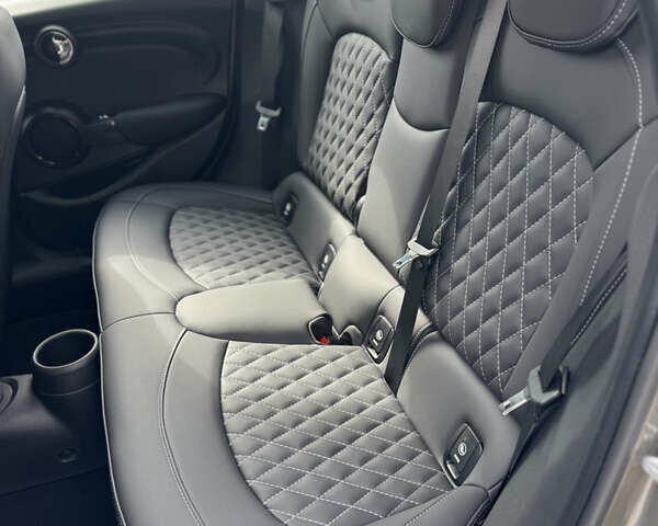 Сірий Міні Cooper, об'ємом двигуна 1.5 л та пробігом 57 тис. км за 16500 $, фото 20 на Automoto.ua