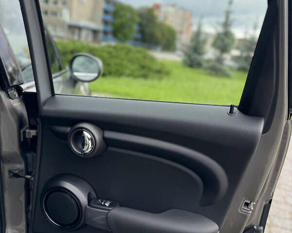 Сірий Міні Cooper, об'ємом двигуна 1.5 л та пробігом 57 тис. км за 16500 $, фото 16 на Automoto.ua