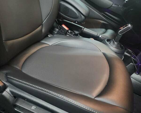 Сірий Міні Cooper, об'ємом двигуна 1.5 л та пробігом 37 тис. км за 19700 $, фото 23 на Automoto.ua