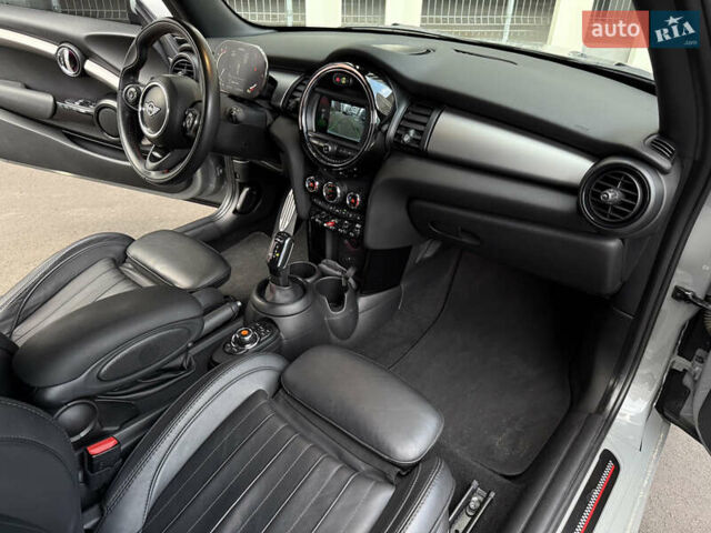 Сірий Міні Cooper, об'ємом двигуна 2 л та пробігом 53 тис. км за 22900 $, фото 32 на Automoto.ua