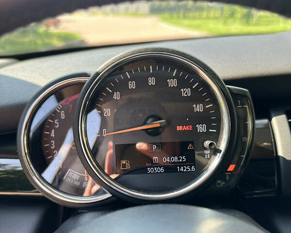 Сірий Міні Cooper, об'ємом двигуна 1.5 л та пробігом 30 тис. км за 18500 $, фото 20 на Automoto.ua