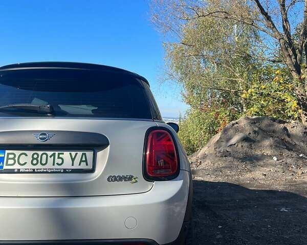 Серый Мини Купер, объемом двигателя 0 л и пробегом 44 тыс. км за 17000 $, фото 15 на Automoto.ua