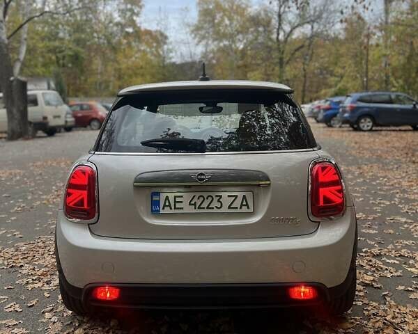 Міні Cooper 2020 у Новомосковске на Automoto.ua Сірий Міні Cooper, об'ємом двигуна 0 л та пробігом 37 тис. км за 16500 $, фото 5 на Automoto.ua