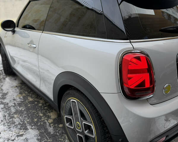 Серый Мини Купер, объемом двигателя 0 л и пробегом 85 тыс. км за 16500 $, фото 4 на Automoto.ua