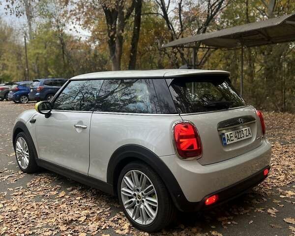 Міні Cooper 2020 у Новомосковске на Automoto.ua Сірий Міні Cooper, об'ємом двигуна 0 л та пробігом 37 тис. км за 16500 $, фото 11 на Automoto.ua