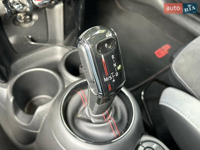 Сірий Міні Cooper, об'ємом двигуна 2 л та пробігом 28 тис. км за 44500 $, фото 29 на Automoto.ua