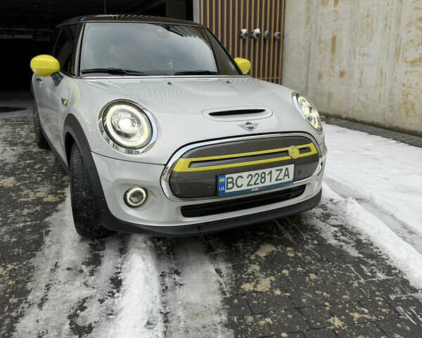 Серый Мини Купер, объемом двигателя 0 л и пробегом 85 тыс. км за 16500 $, фото 12 на Automoto.ua