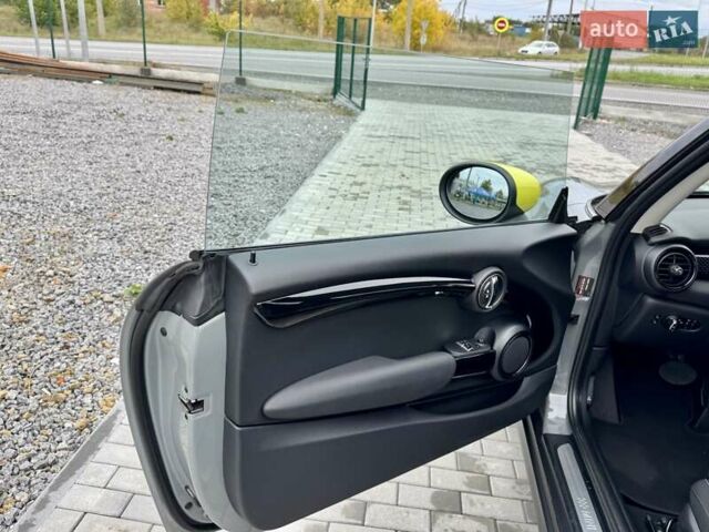 Серый Мини Купер, объемом двигателя 0 л и пробегом 73 тыс. км за 13999 $, фото 9 на Automoto.ua