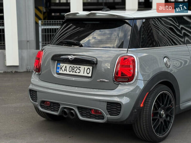 Сірий Міні Cooper, об'ємом двигуна 2 л та пробігом 53 тис. км за 22900 $, фото 23 на Automoto.ua