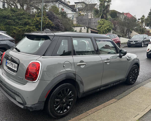 Серый Мини Купер, объемом двигателя 1.5 л и пробегом 10 тыс. км за 14700 $, фото 3 на Automoto.ua